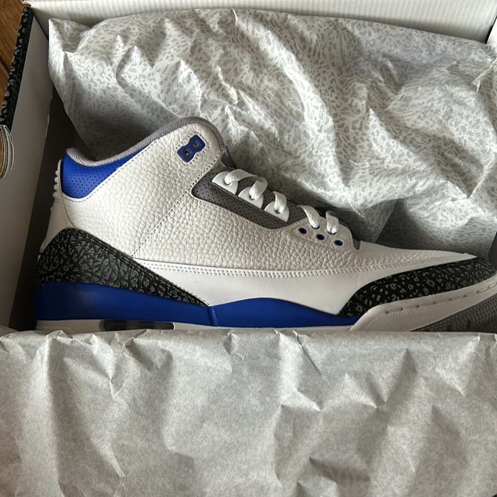 Air Jordan 3 retro; white racer blue – black 14 US.